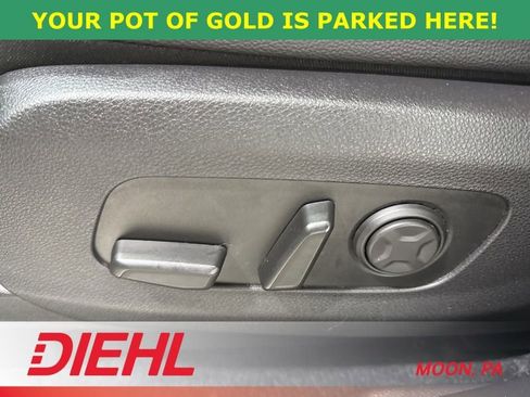 Used 2024 Kia Carnival SX Prestige image 25