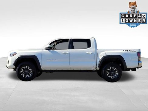 Used 2023 Toyota Tacoma TRD Off-Road image 2