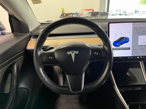 Used 2019 Tesla Model 3 Standard Range Plus RWD image 21