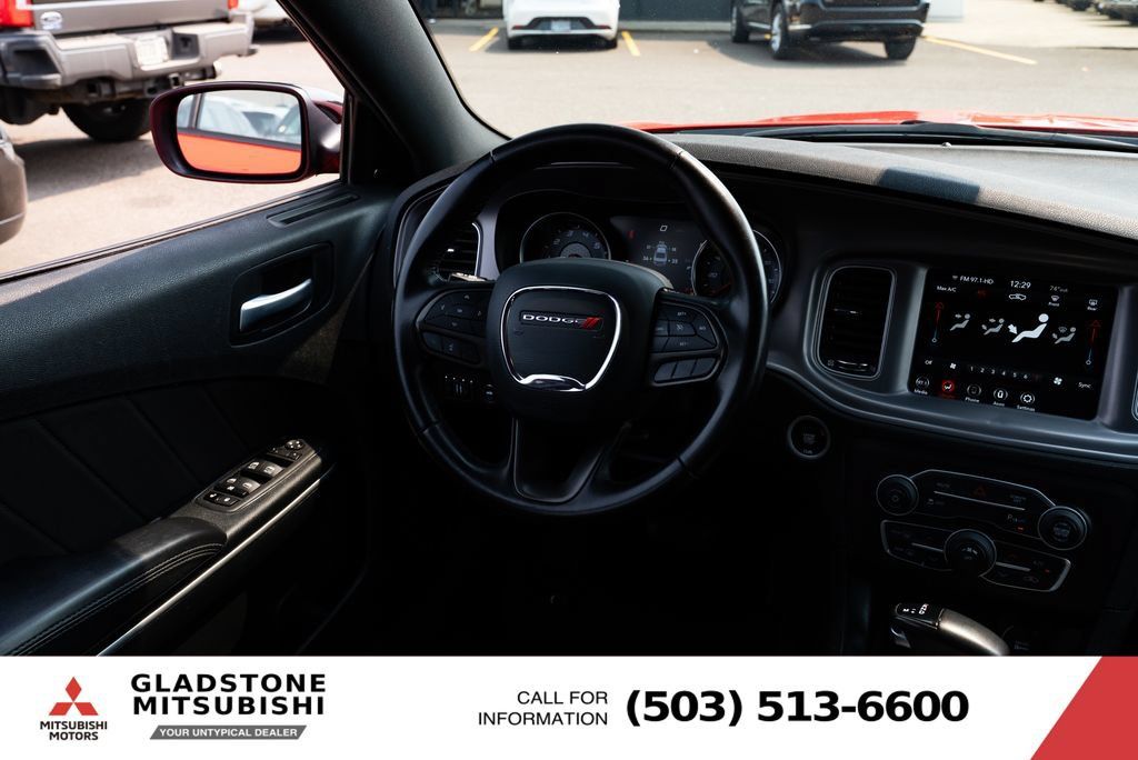 Used 2023 Dodge Charger SXT RWD image 10