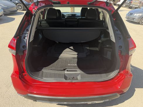 Used 2017 Nissan Rogue SV AWD/4WD image 21