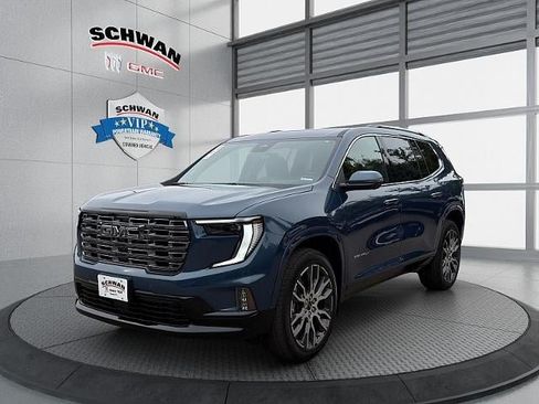 Used 2026 GMC Acadia Denali Ultimate w/ LPO, Floor Liner Package AWD/4WD image 8