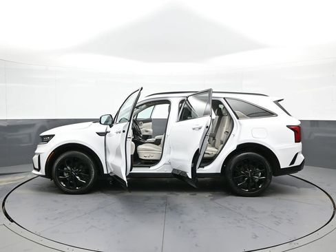 Certified 2023 Kia Sorento SX image 45