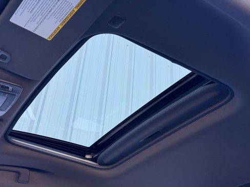 Used 2024 Toyota Sienna XSE w/ XSE Premium Package image 12