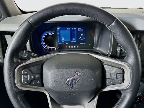 Used 2022 Ford Bronco Big Bend w/ Sasquatch Package image 12