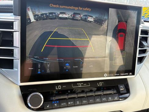 Used 2023 Toyota Sequoia Capstone image 13