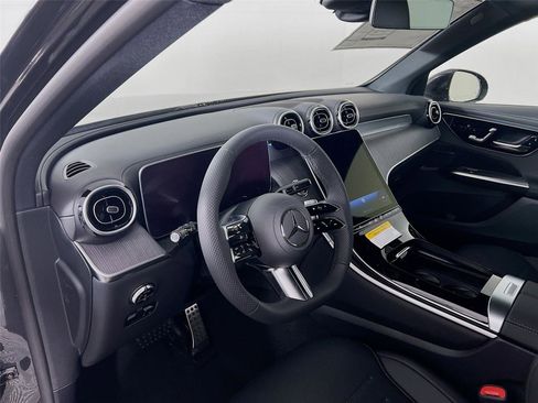 Certified 2025 Mercedes-Benz GLC 300 4MATIC image 10