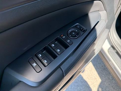 New 2026 Kia Sportage SX FWD image 11