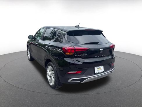 Used 2025 Buick Encore GX Preferred FWD image 9