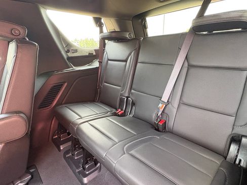 Used 2023 GMC Yukon Denali AWD/4WD image 32
