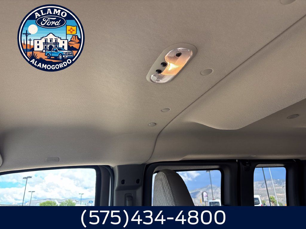 Used 2022 Chevrolet Express 3500 LT w/ LT Preferred Equipment Group RWD image 21