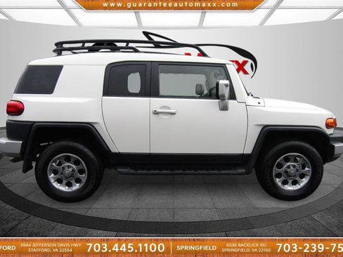 Used 2011 Toyota FJ Cruiser 4WD image 4