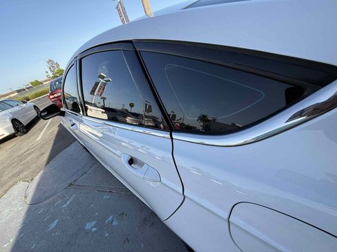 Used 2018 Ford Fusion SE w/ Fusion SE Technology Package FWD image 29