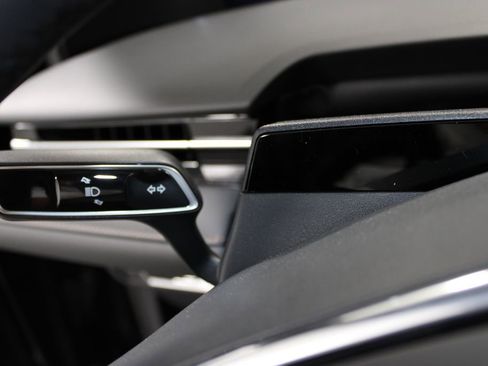 New 2025 Lincoln Nautilus Premier w/ Equipment Group 102A image 36