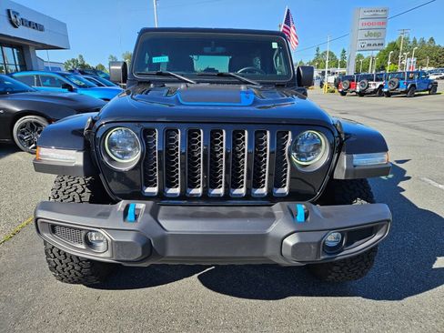 Used 2023 Jeep Wrangler Unlimited Rubicon 4xe w/ Cold Weather Group AWD/4WD image 8