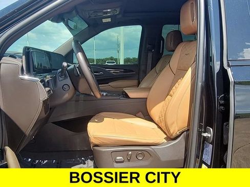 Certified 2023 Cadillac Escalade Premium Luxury w/ LPO, Radiant Package RWD image 20