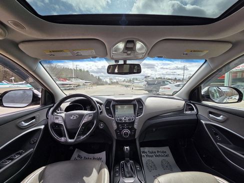 Used 2016 Hyundai Santa Fe Limited w/ Option Group 04 image 17