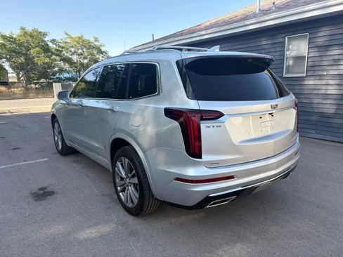 Used 2020 Cadillac XT6 Premium Luxury image 9