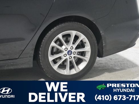 Used 2020 Ford Fusion Energi Titanium image 27