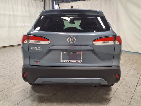 Used 2022 Toyota Corolla Cross L FWD image 8