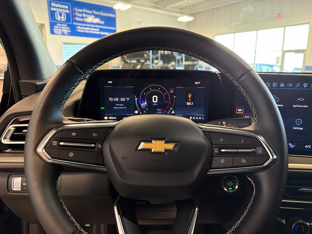 Used 2026 Chevrolet Traverse LT w/ Driver Confidence Package AWD/4WD image 17