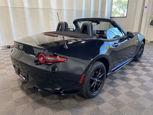 Certified 2025 MAZDA MX-5 Miata Sport w/ Appearance Package RWD image 12