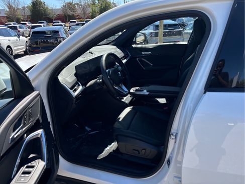 Used 2026 BMW X2 xDrive28i AWD/4WD image 23