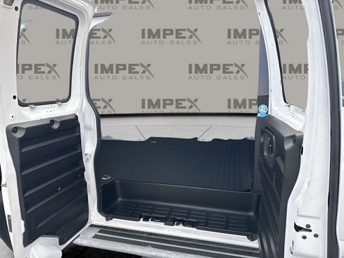 Used 2023 GMC Savana 2500 w/ Driver Convenience Package image 20