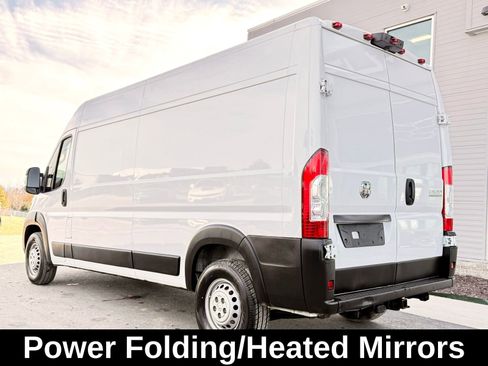 Used 2024 RAM ProMaster 2500 w/ Convenience Group FWD image 11
