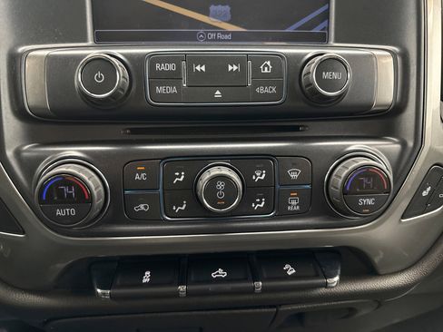 Used 2018 Chevrolet Silverado 1500 LTZ Z71 image 19