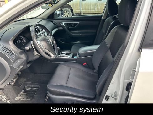 Used 2017 Nissan Altima 2.5 SR w/ Midnight Edition Package image 14