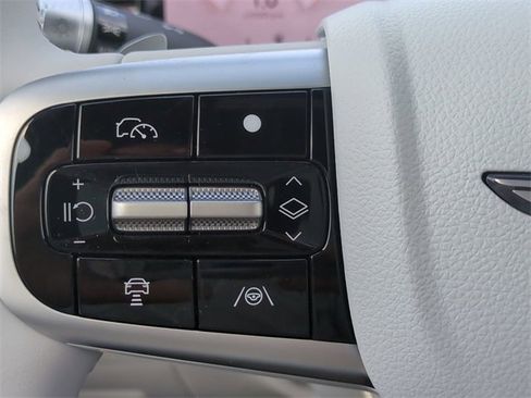 New 2026 Genesis GV70 2.5T Advanced image 23