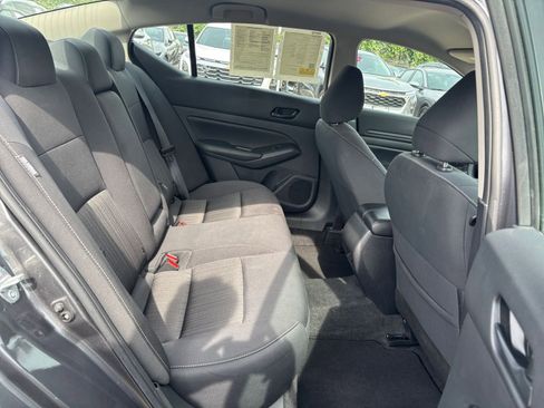 Used 2025 Nissan Altima 2.5 SV FWD image 25