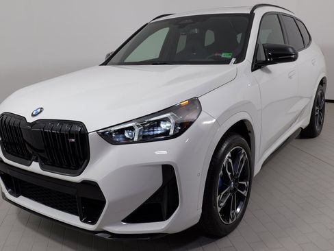 Used 2024 BMW X1 M35i w/ Premium Package image 4