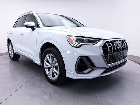 Used 2022 Audi Q3 2.0T Premium Plus AWD/4WD image 10