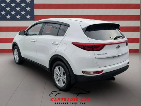 Used 2018 Kia Sportage LX AWD/4WD image 4