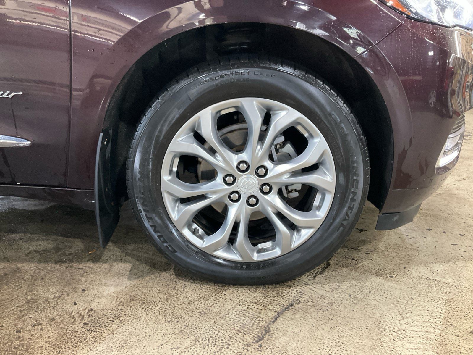 Used 2020 Buick Enclave Avenir w/ Avenir Technology Package AWD/4WD image 18