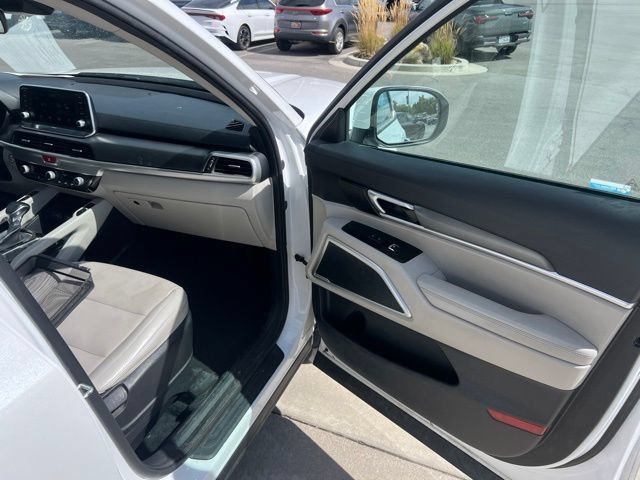 Used 2020 Kia Telluride S AWD/4WD image 28