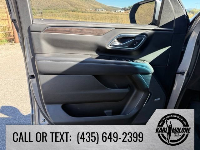 Used 2022 Chevrolet Tahoe LT w/ Luxury Package AWD/4WD image 13