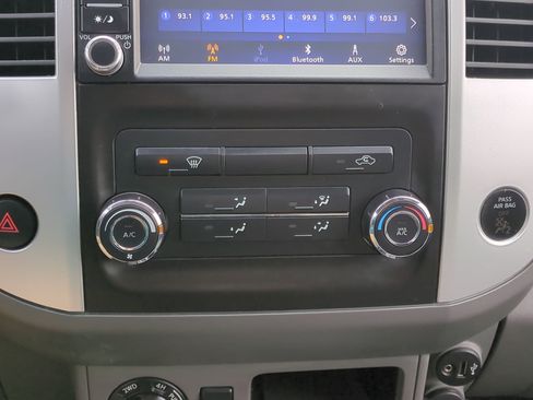 Used 2020 Nissan Frontier SV image 24