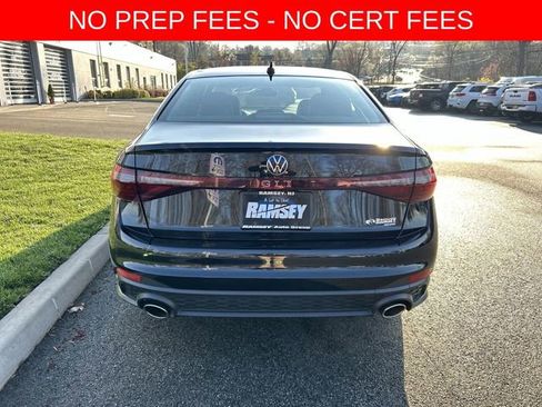 Used 2025 Volkswagen Jetta GLI Autobahn FWD image 7
