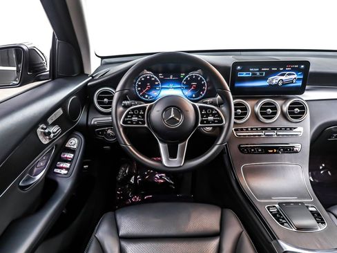 Used 2022 Mercedes-Benz GLC 300 image 5