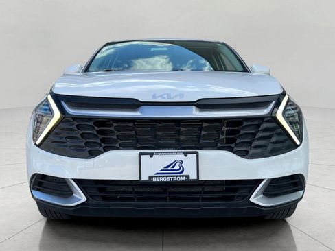 Used 2025 Kia Sportage LX AWD/4WD image 4