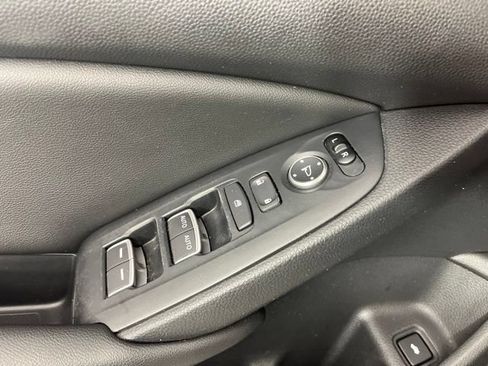 Used 2019 Honda Accord EX image 33