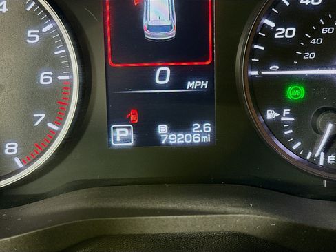 Used 2024 Subaru Ascent Premium w/ Convenience Package image 16