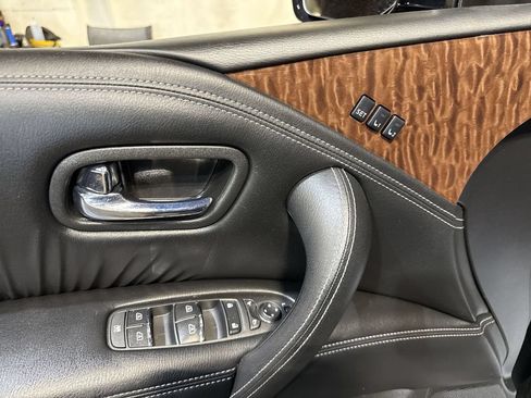 Used 2019 Nissan Armada Platinum w/ Captain's Chairs Package AWD/4WD image 15