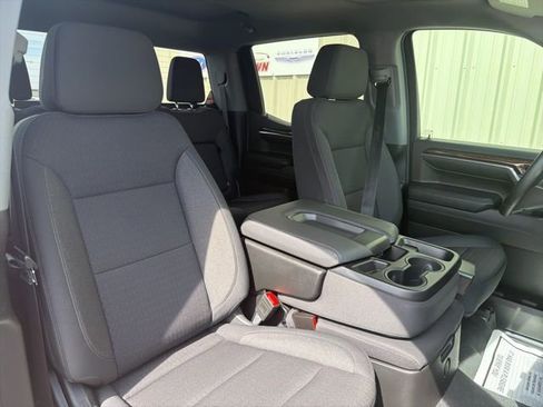 Used 2024 GMC Sierra 1500 Elevation image 8