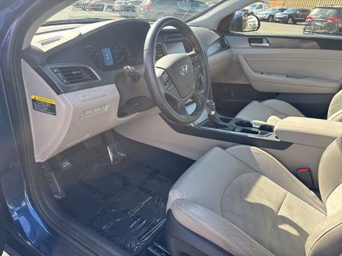 Used 2017 Hyundai Sonata Sport w/ Value Edition Package 02 FWD image 18