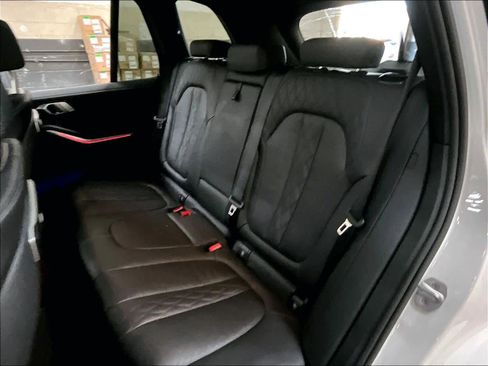 Used 2025 BMW X5 xDrive50e image 27