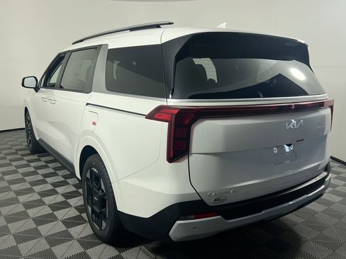 New 2026 Kia Carnival EX FWD image 7